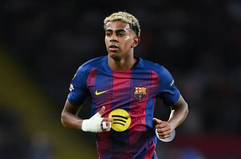 Hé lộ sự thật: “Yamal” không phải họ thật của thần đồng Barca! 9 Yamal tên thật không phải là... Lamine Yamal